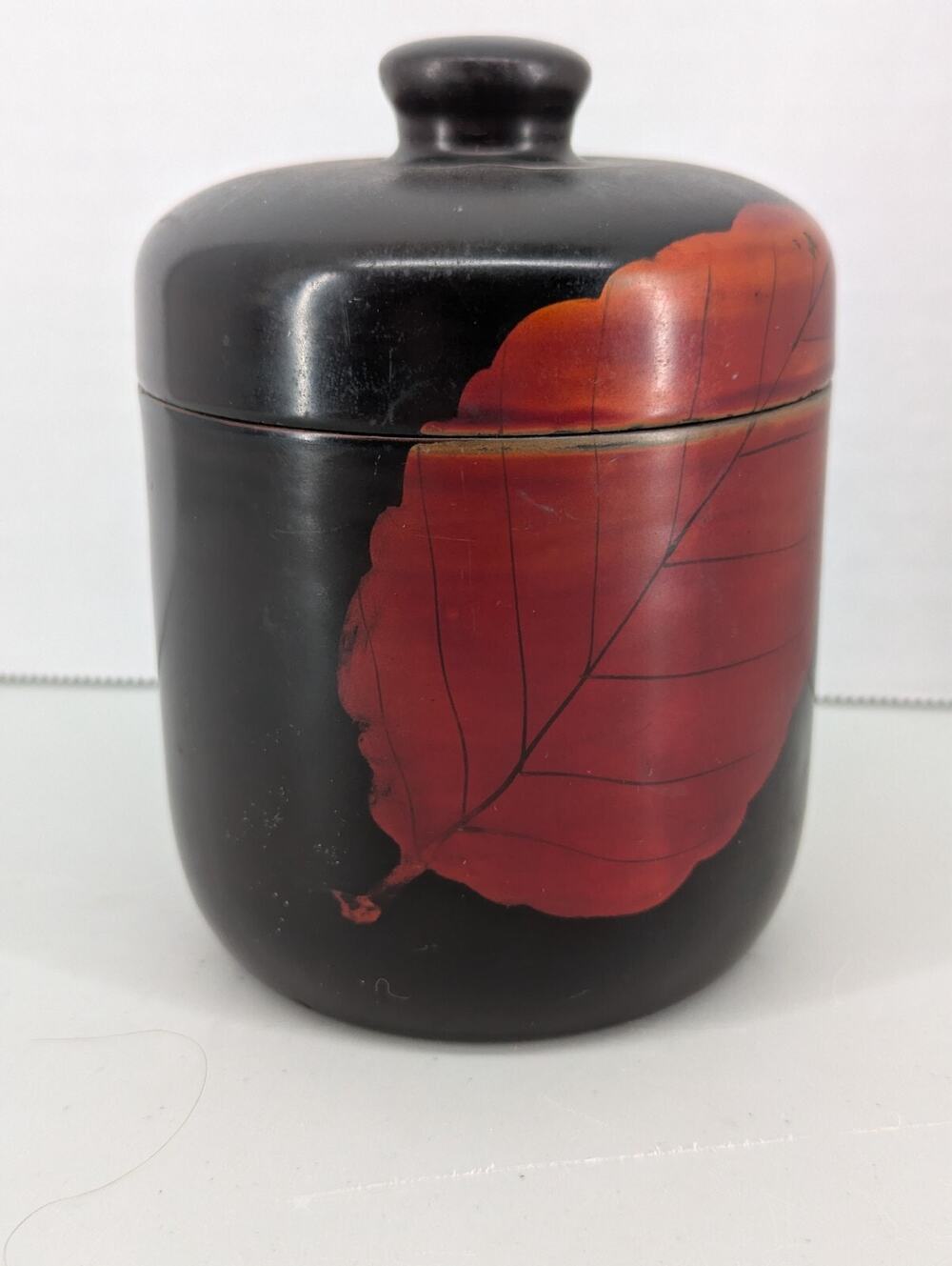 Vintage Occupied Japan Maruni Lacquerware on Metal Humidor Leaf Details